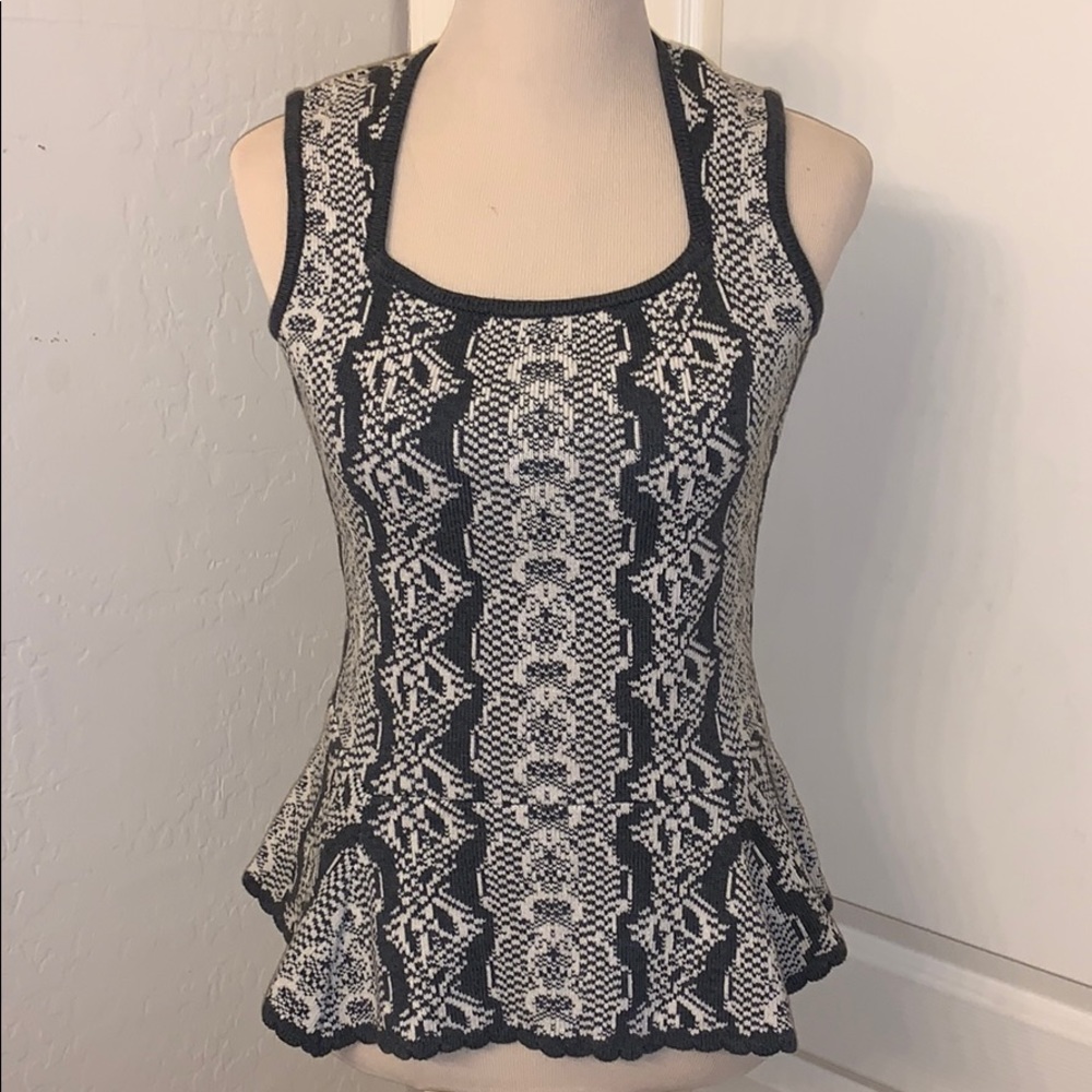 CAbi Peplum Shell Sweater Tank, Style # 887 🌸